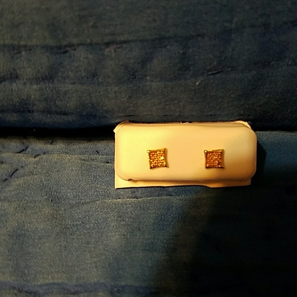 Gorgeous gold earrings - Picture 7 of 7